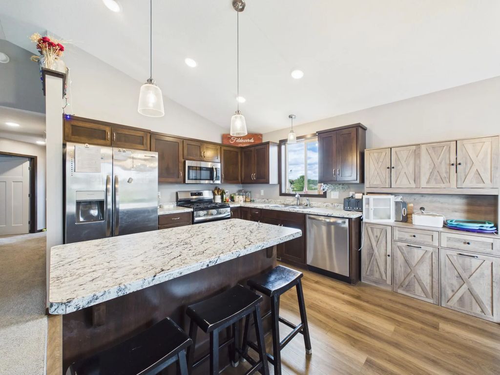 114 Collina Circle, Avon