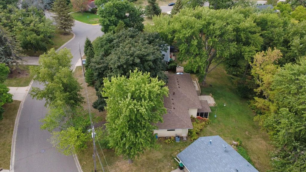 451 Rice Creek Terrace Ne, Fridley