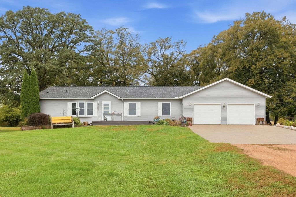 14971 Nature Avenue, Glencoe