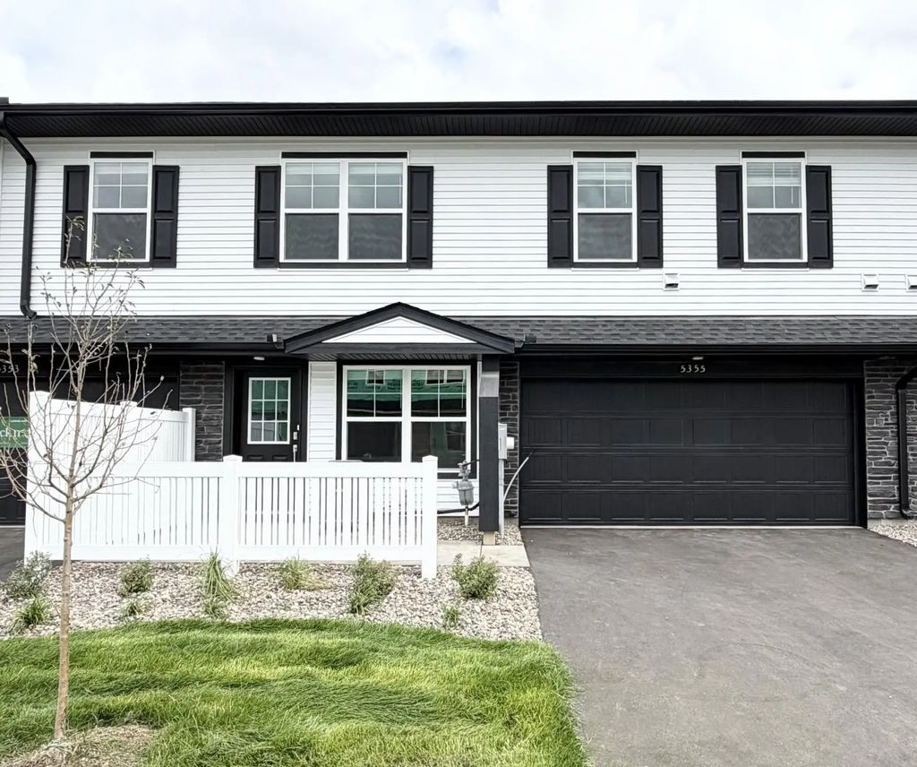 5355 Long Pointe Pass, Woodbury