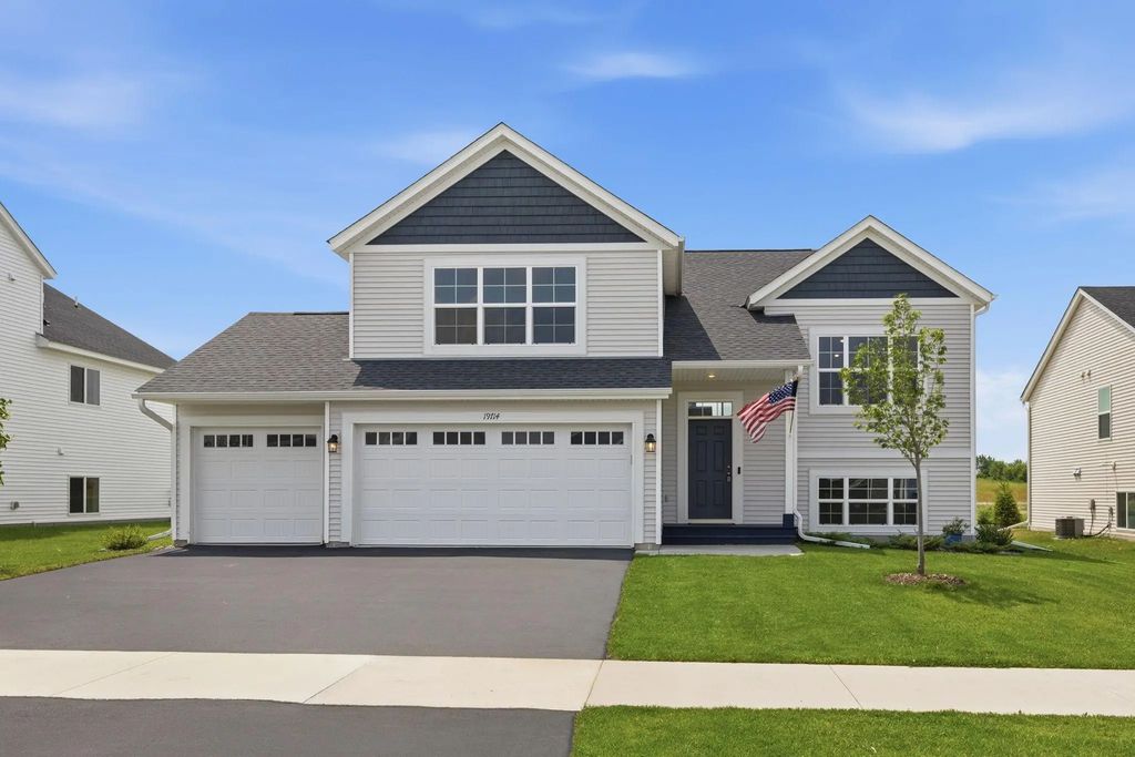 19714 English Avenue N, Forest Lake