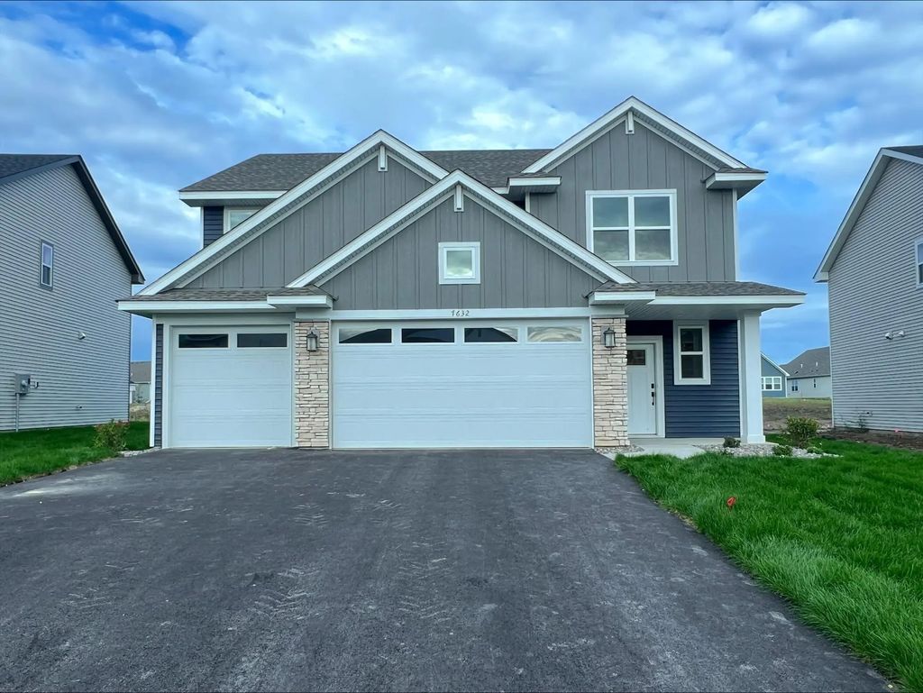 7632 Lotus Lane, Lino Lakes