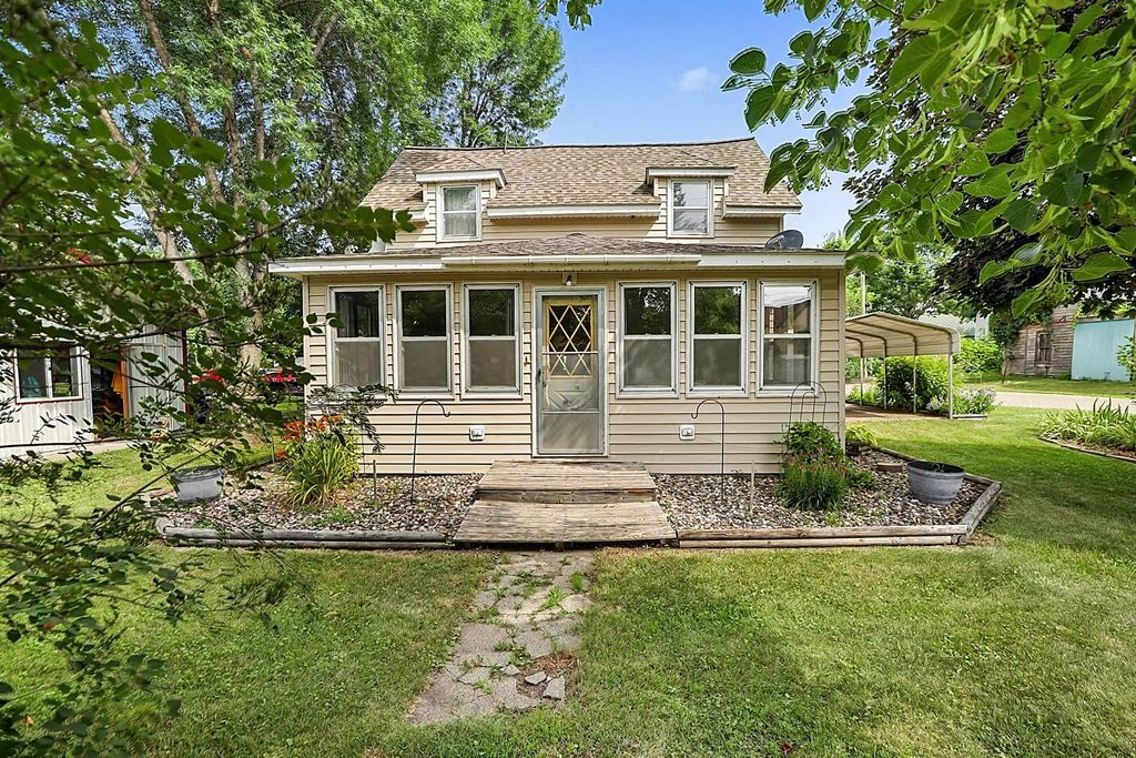 4278 112th Street Nw, Maple Lake