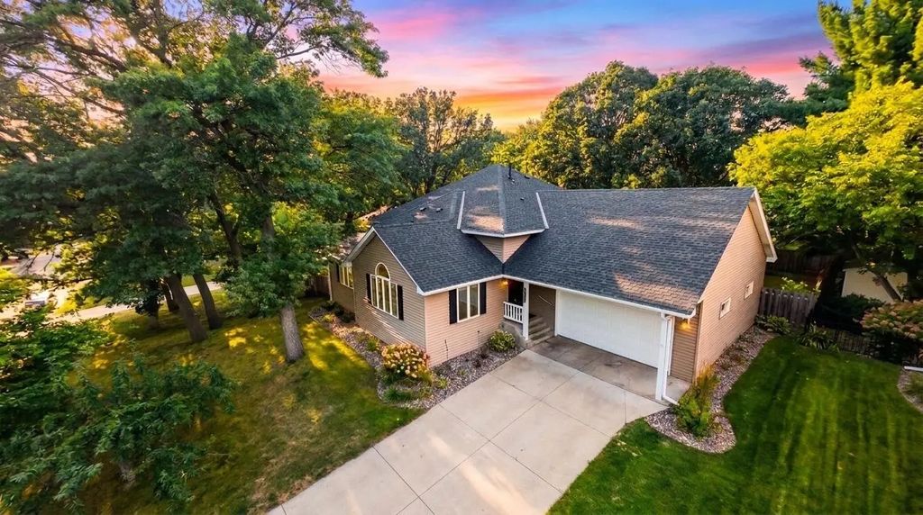 2155 128th Avenue Nw, Coon Rapids