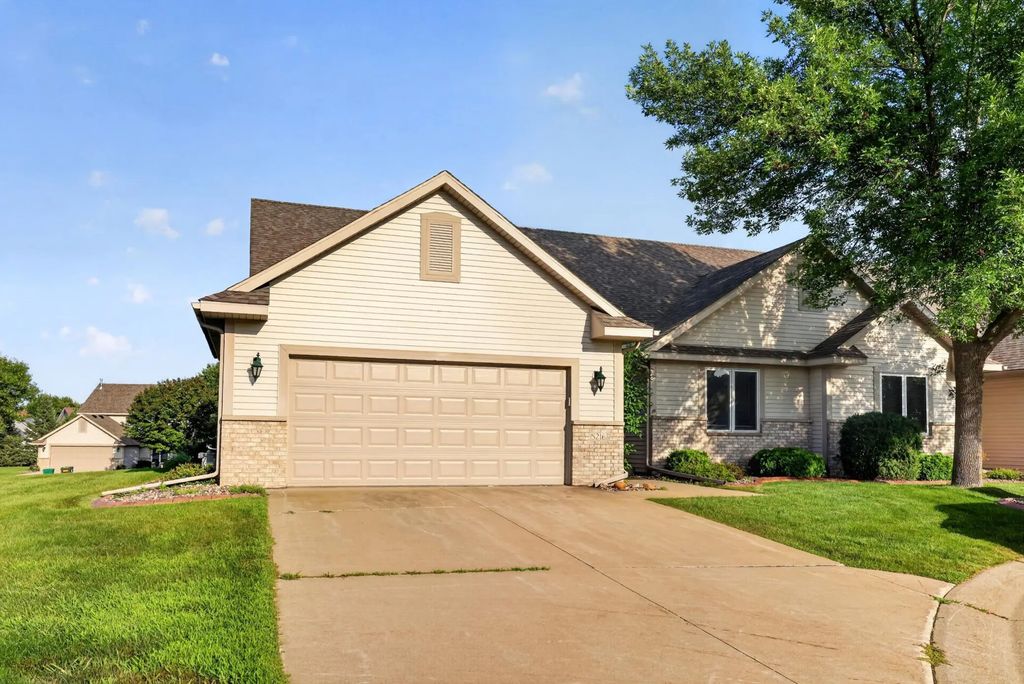 5216 Gemstone Lane Nw, Rochester