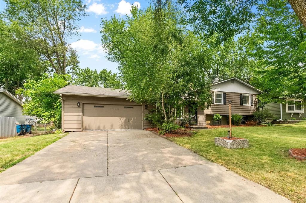 2429 Ronald Avenue, White Bear Lake