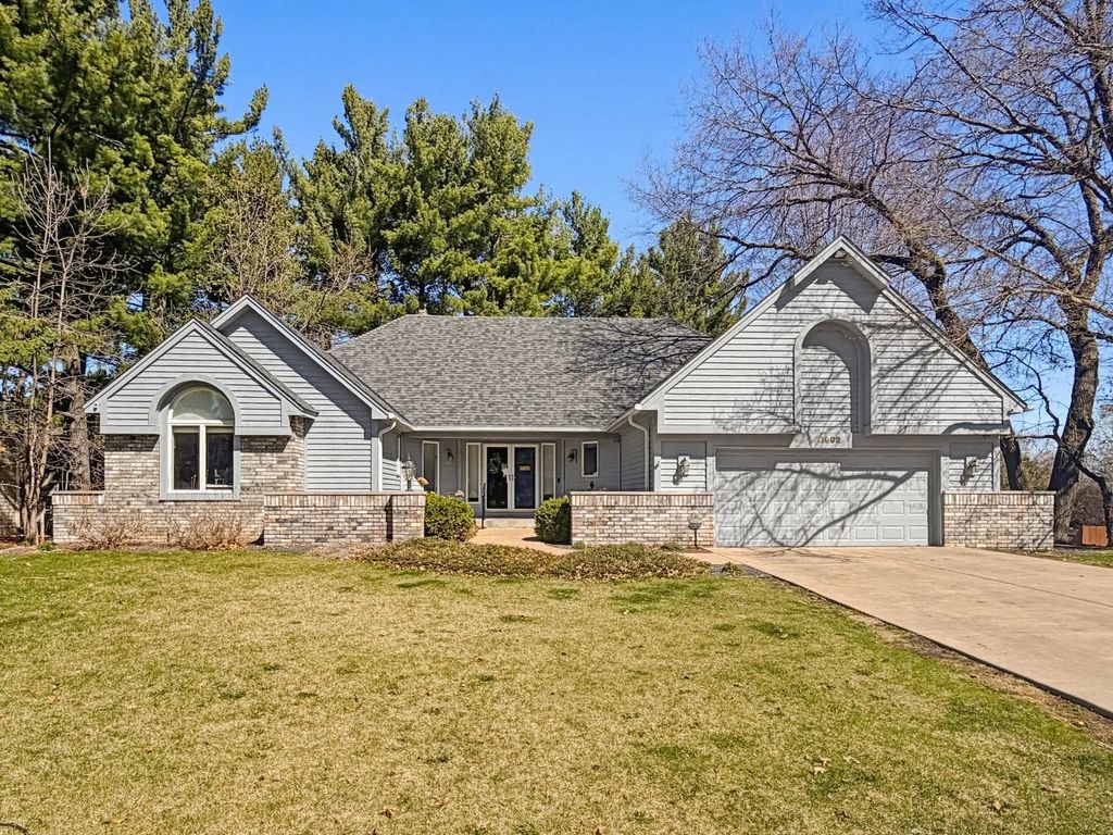 8992 Hidden Meadow Road, Woodbury