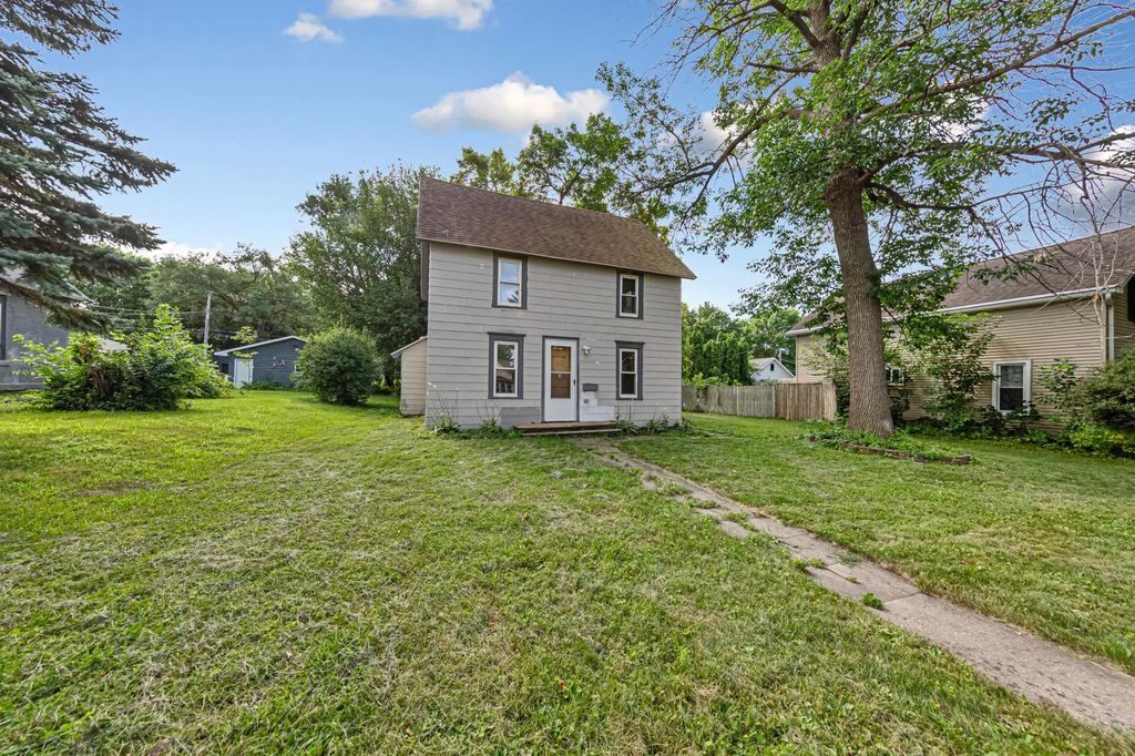 1519 N 4th Street, Mankato