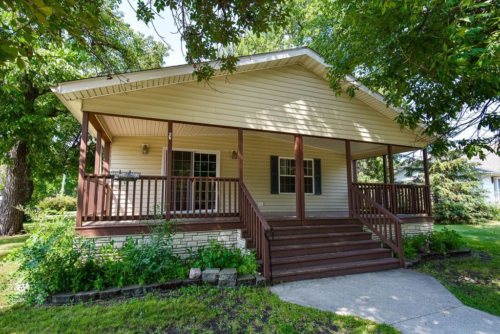230 4th Street, Stephen