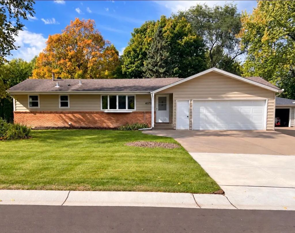 6573 Berkshire Lane N, Maple Grove