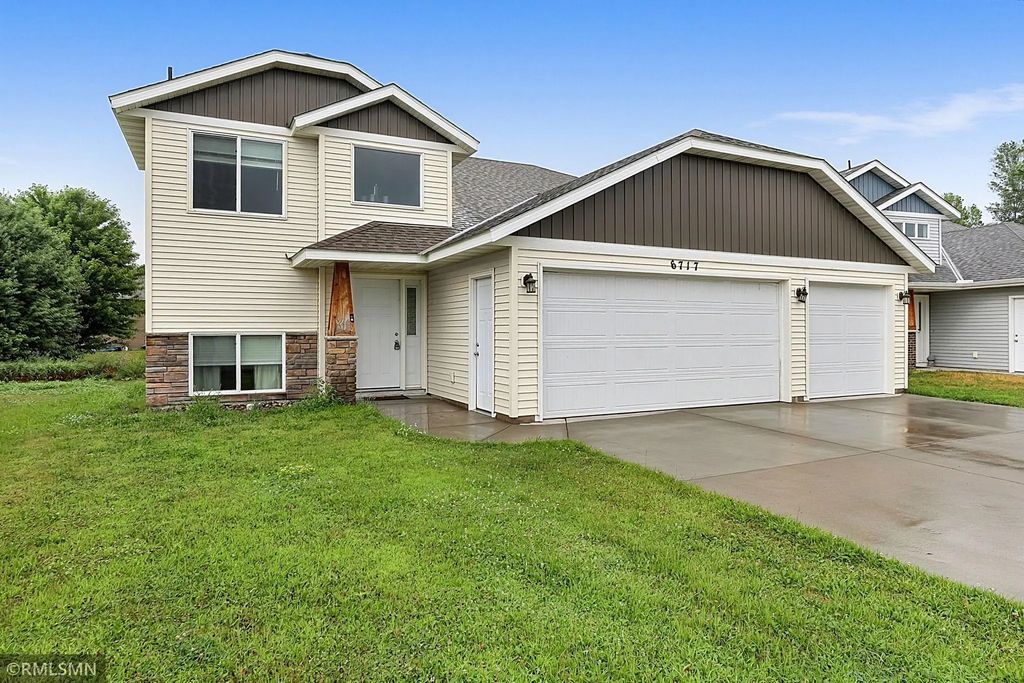 6717 Yosemite Street, Saint Cloud