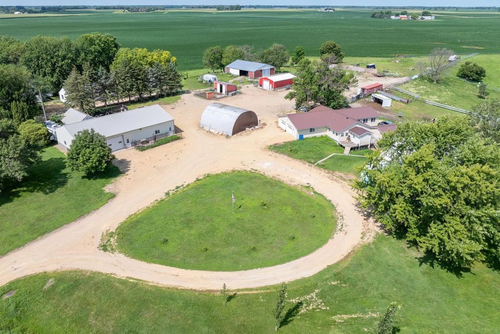 22098 State Highway 60, Madison Lake