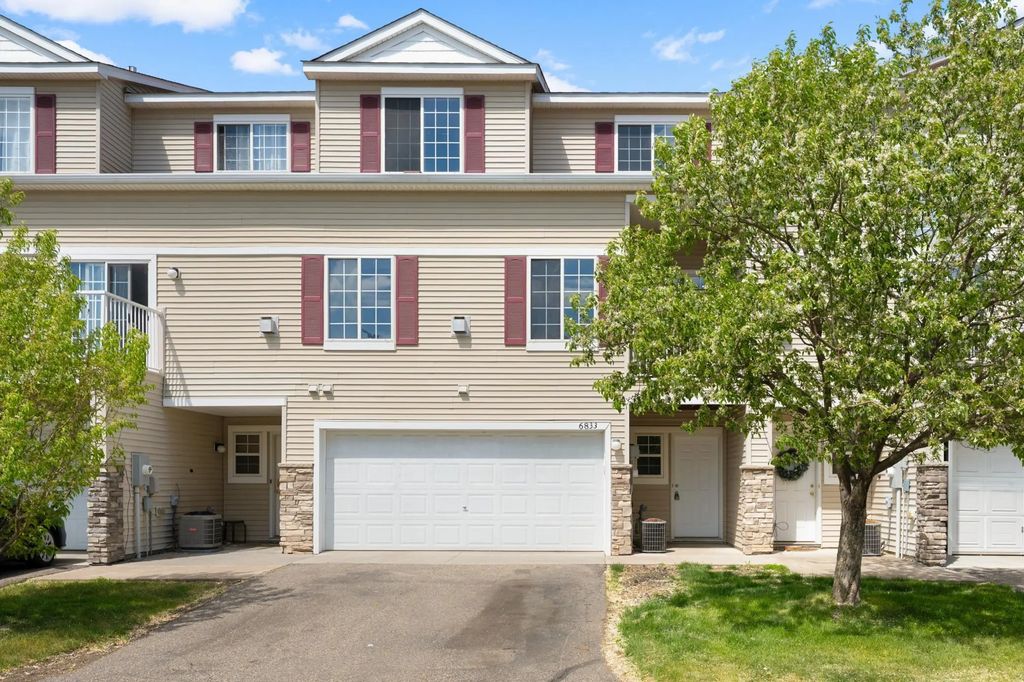 6833 Pine Crest Trl S, Cottage Grove