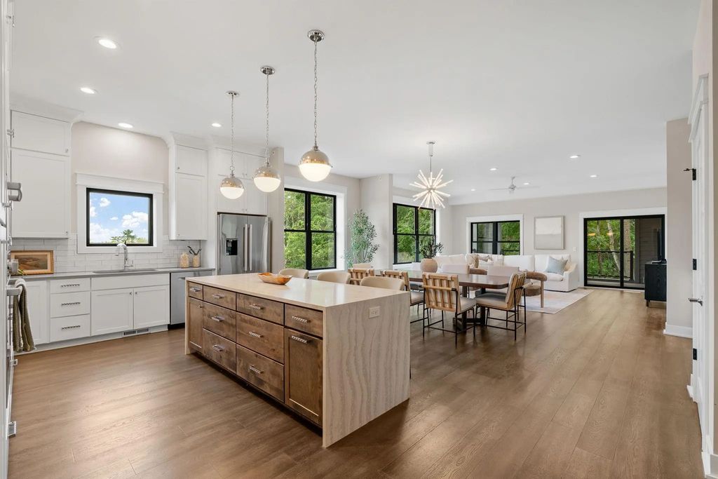 5754 Shady Oak Road S 1, Minnetonka