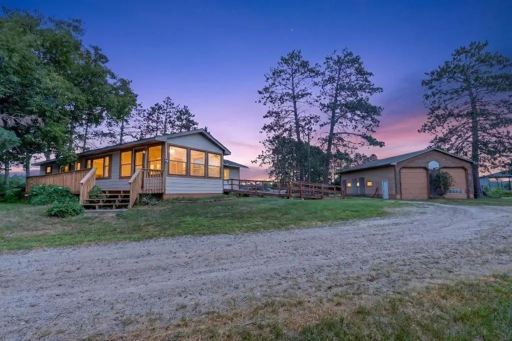 16770 River Road, Grand Rapids
