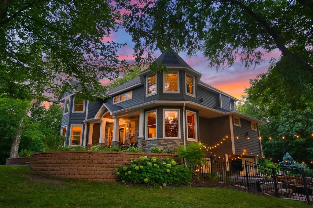 6244 78th Lane, Greenfield