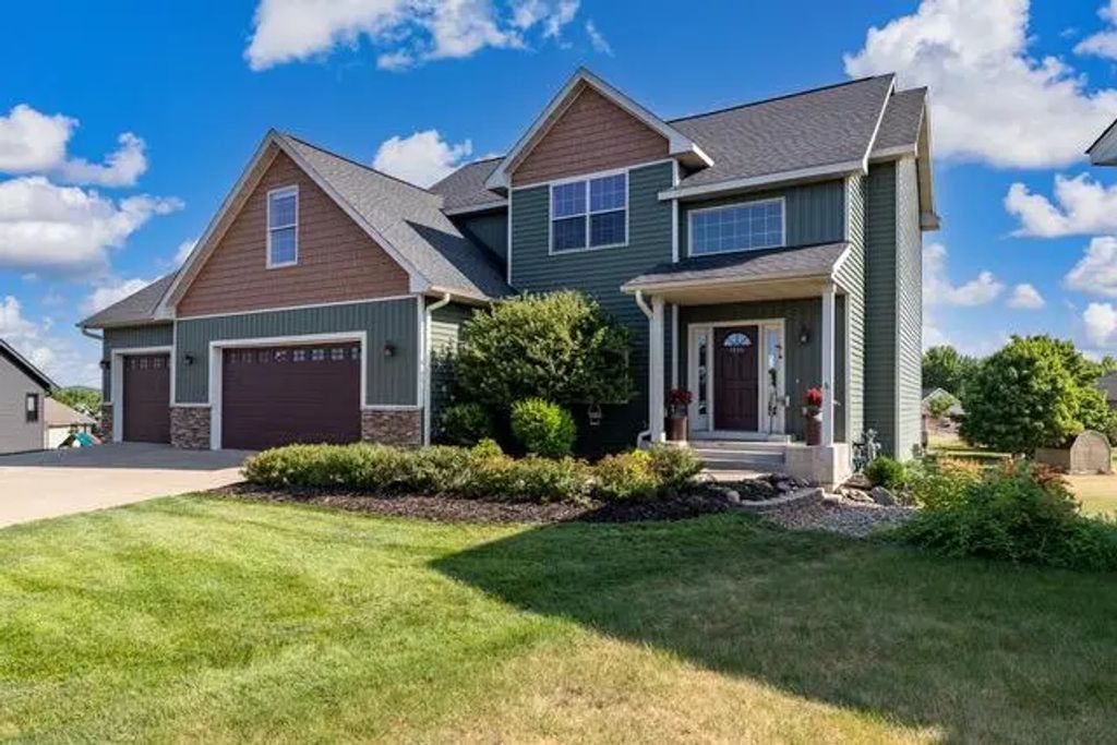 1615 Rolling Hills Lane, River Falls