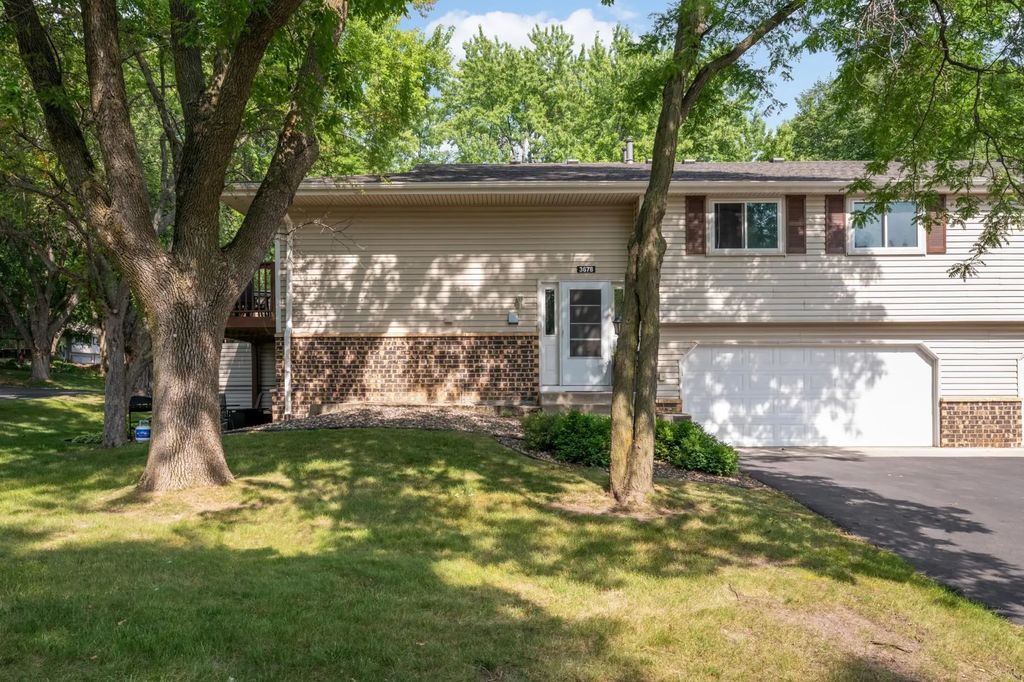 3678 Denmark Avenue, Eagan