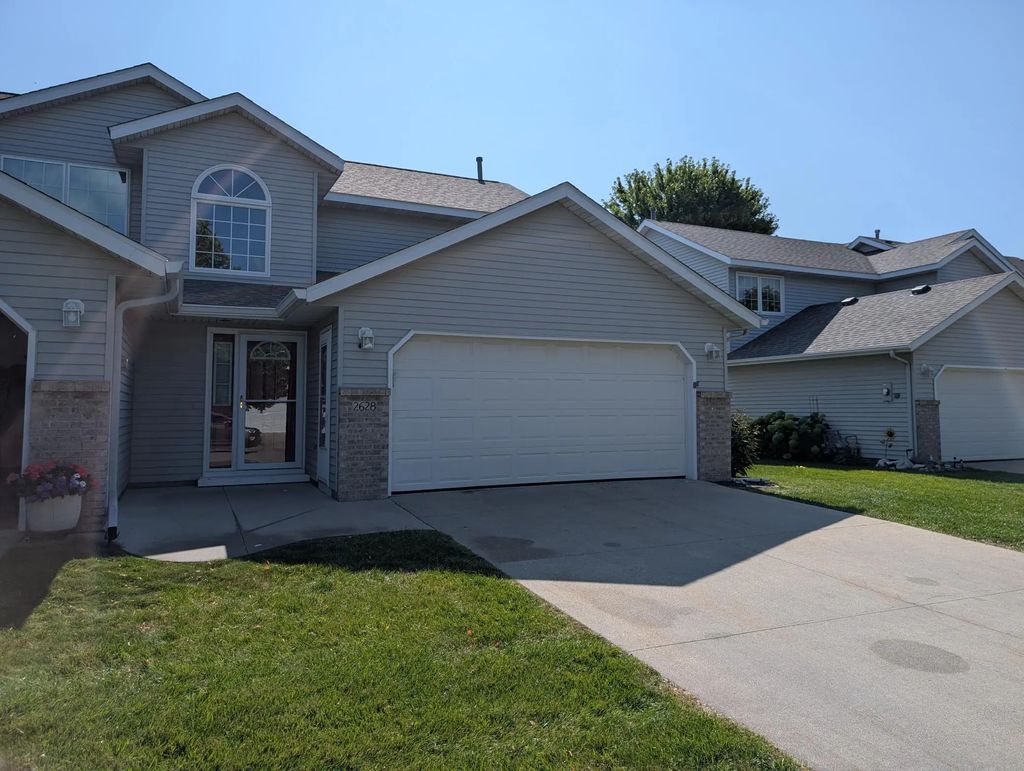 2628 Viola Heights Drive Ne, Rochester