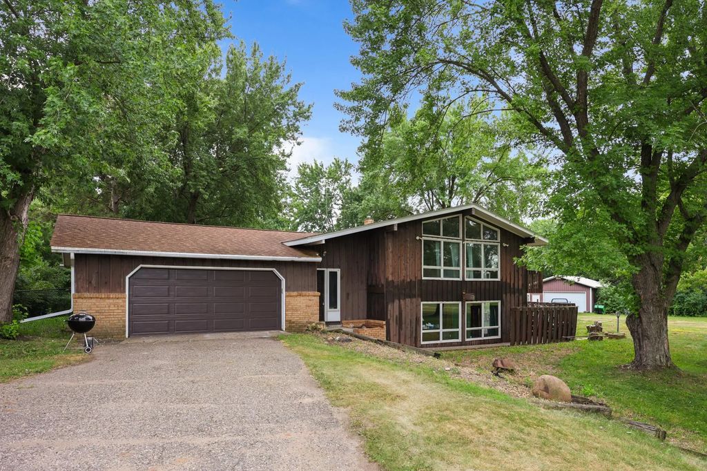 2146 15th Street Ne, Sauk Rapids