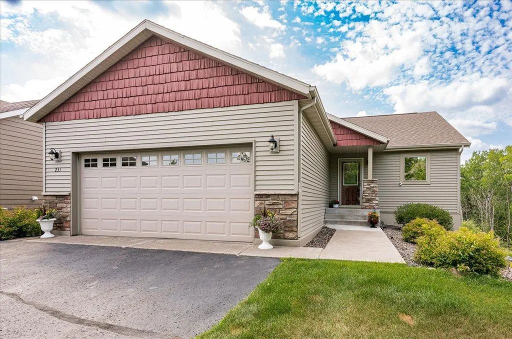 231 Hickory Street, Duluth
