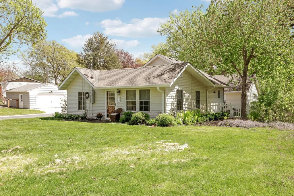 6258 Orleans Lane N, Maple Grove