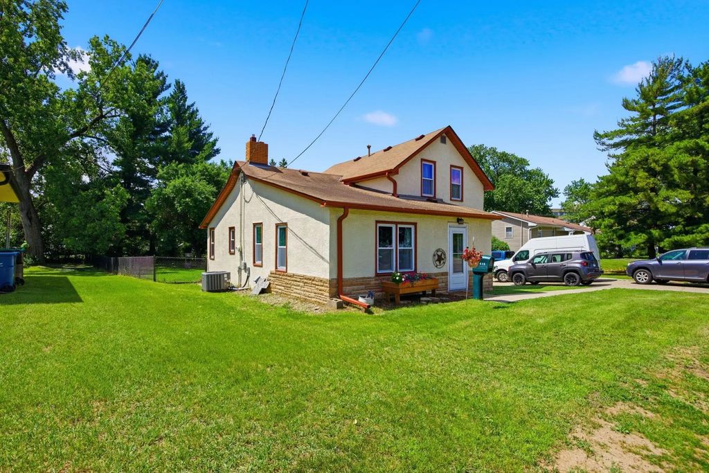 510 Mississippi Street Ne, Fridley