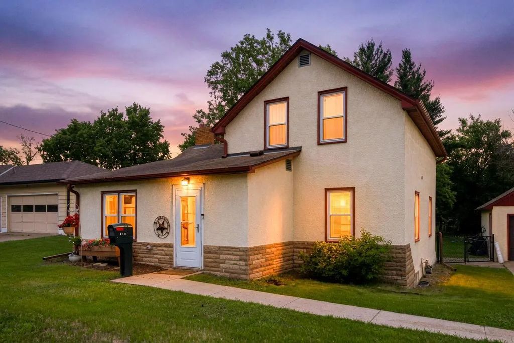 510 Mississippi Street Ne, Fridley