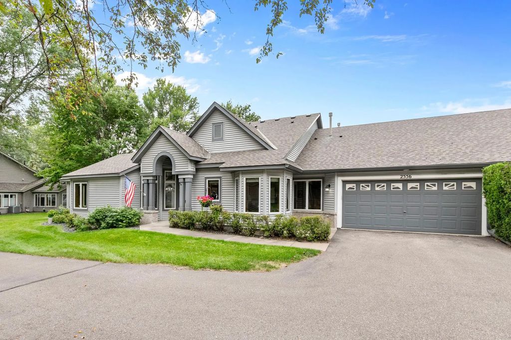 2556 Sumac Ridge, White Bear Lake