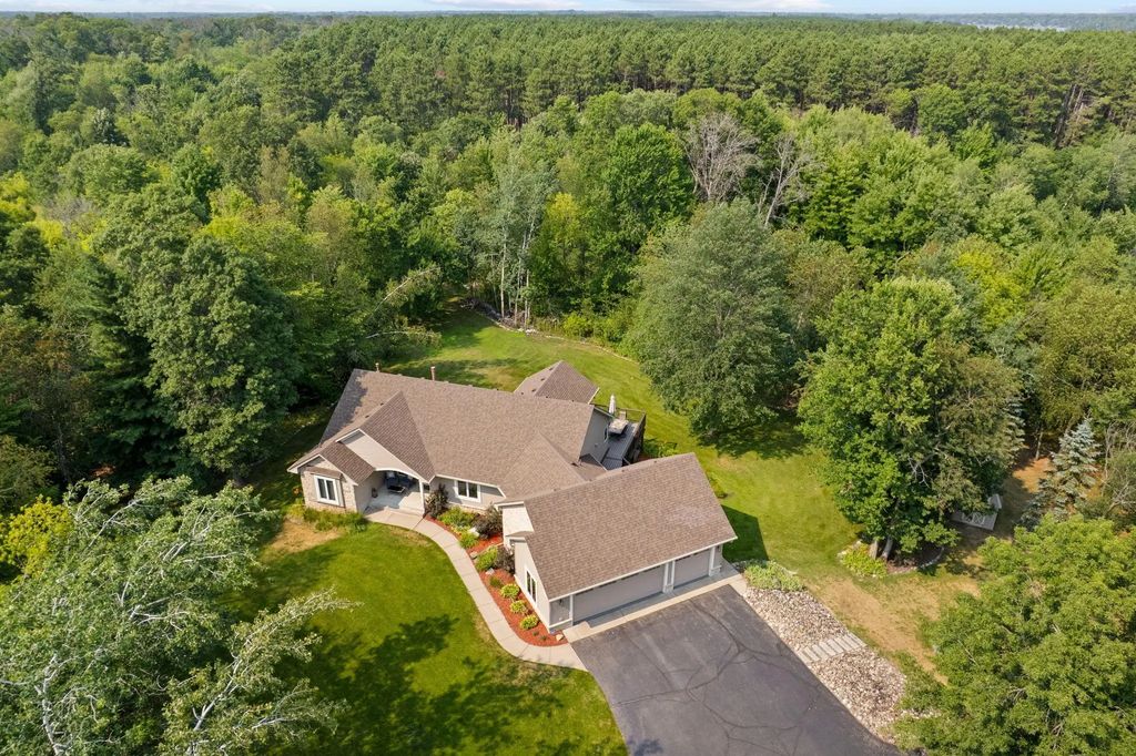 27166 Bayshore Circle Nw, Isanti