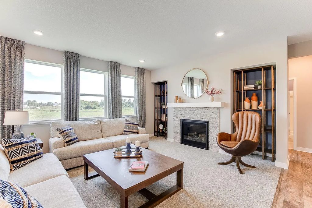 1717 Oak Creek Pass, Chaska