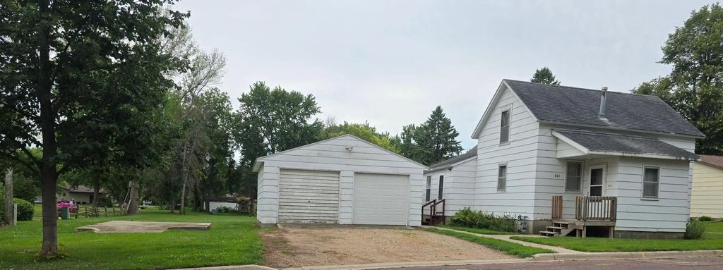 860 Basinger Memorial Drive, Mountain Lake