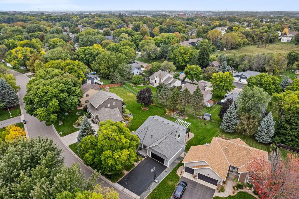 13762 93rd Place N, Maple Grove