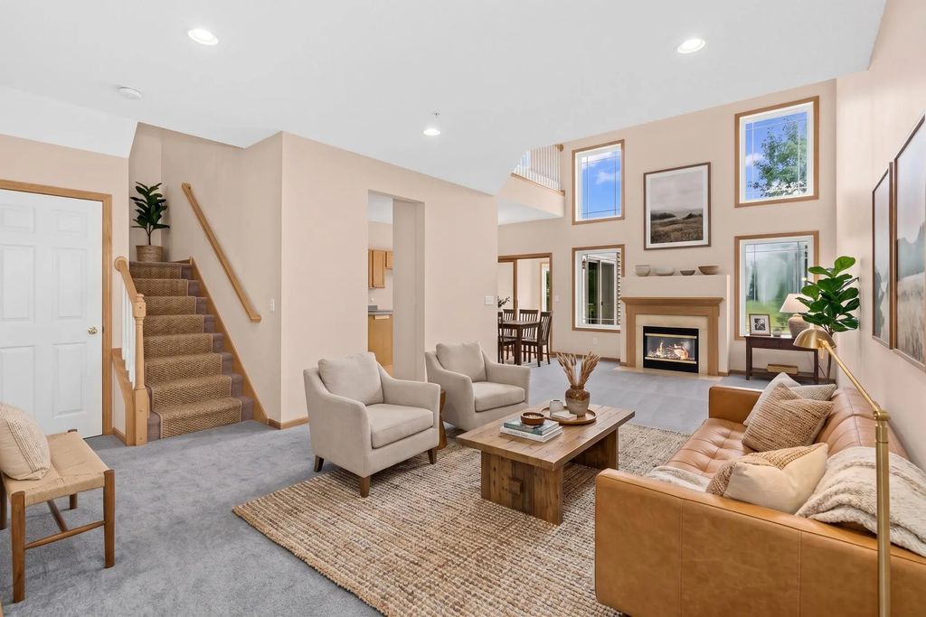 4989 Archer Lane N, Plymouth