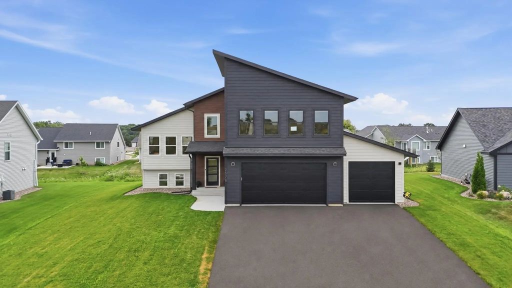 2578 Meadows Drive, River Falls