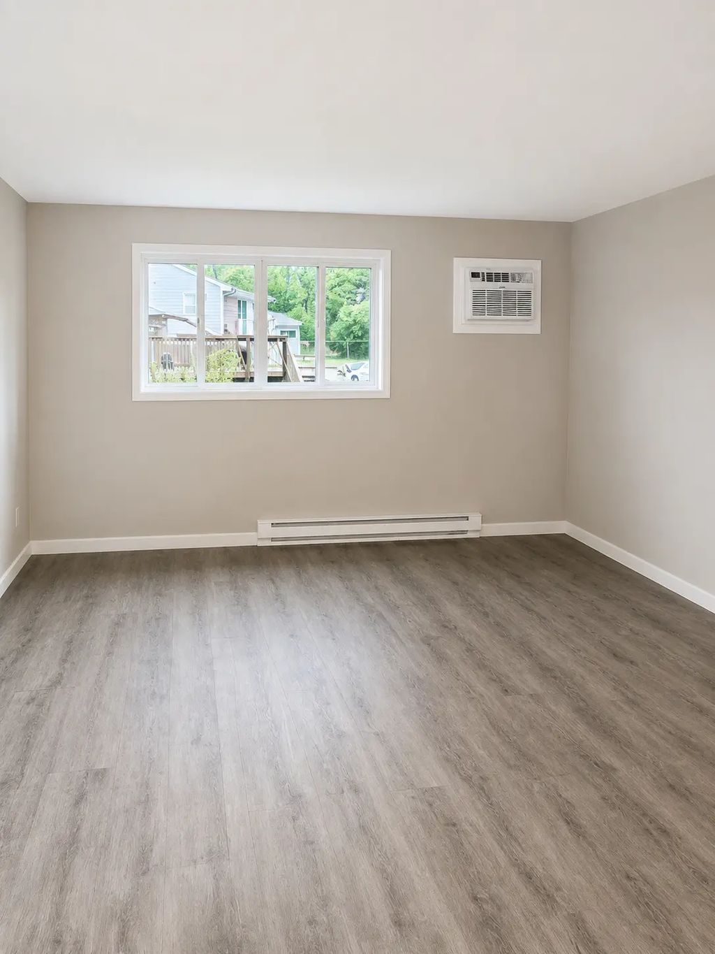 800 Hackberry Drive H-3, Marshall