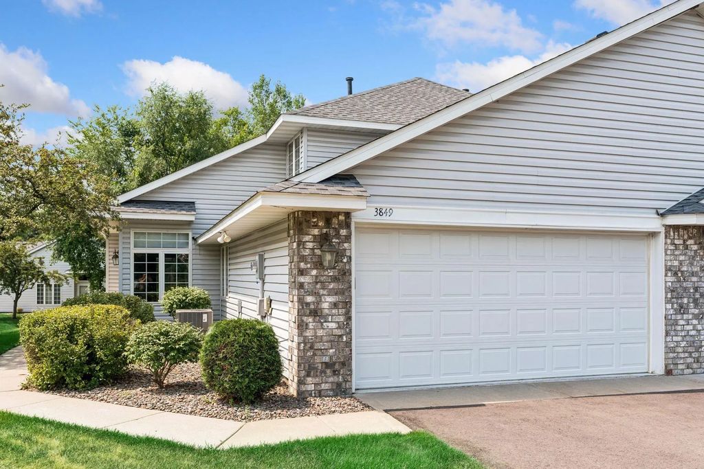3849 Stonehaven Court, Anoka
