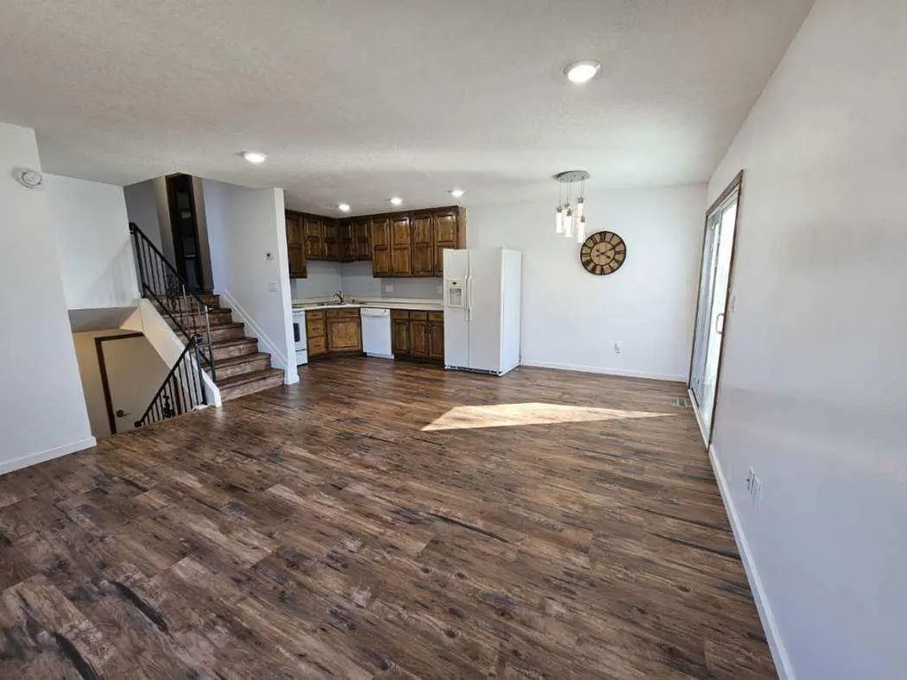 8792 N Maplebrook Circle 8792, Brooklyn Park