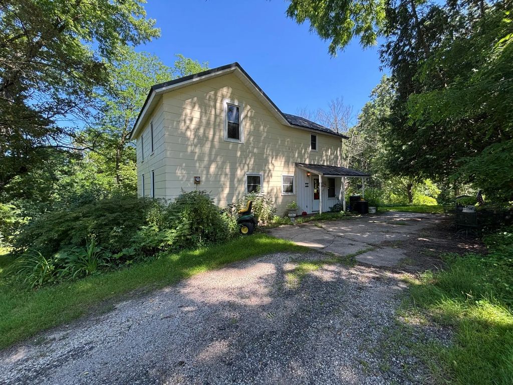 505 Ridge Road S, Preston
