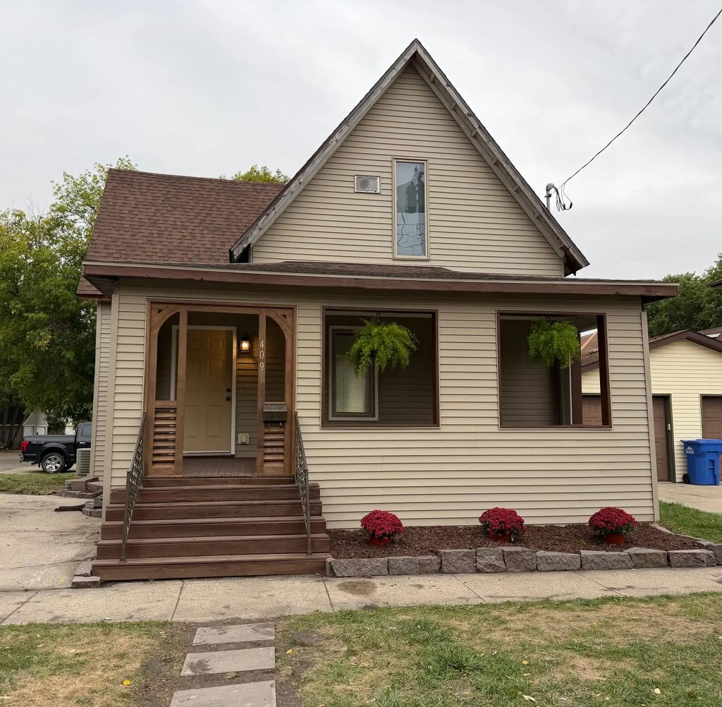 409 9th Street S, Fargo