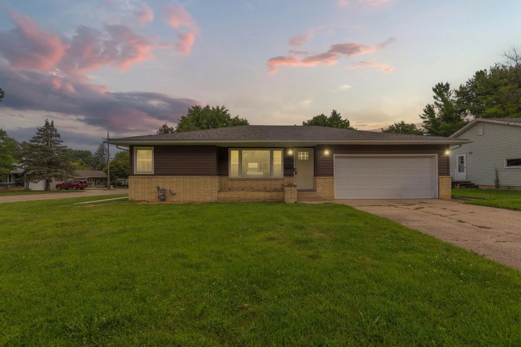 504 Havana Road, Owatonna