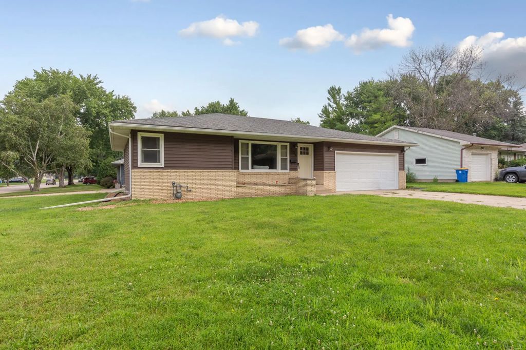 504 Havana Road, Owatonna