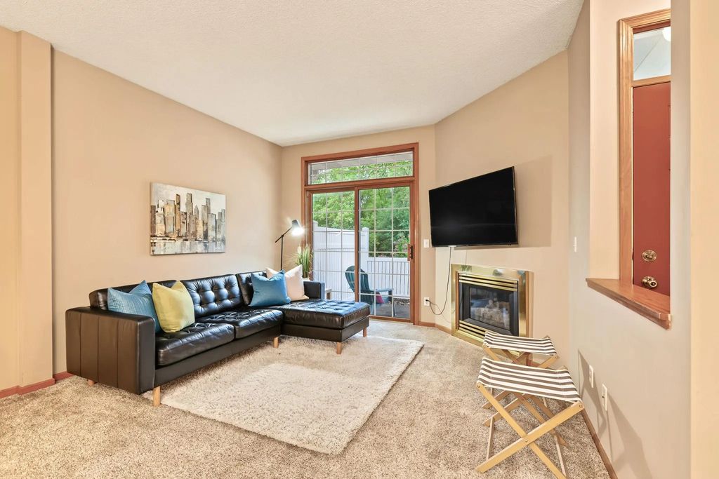 8399 Kimball Drive, Eden Prairie