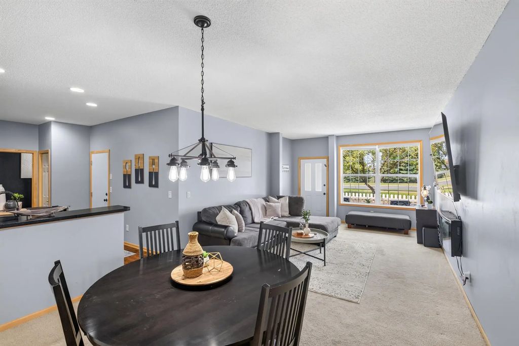 19506 Blue Jay Court 2, Farmington