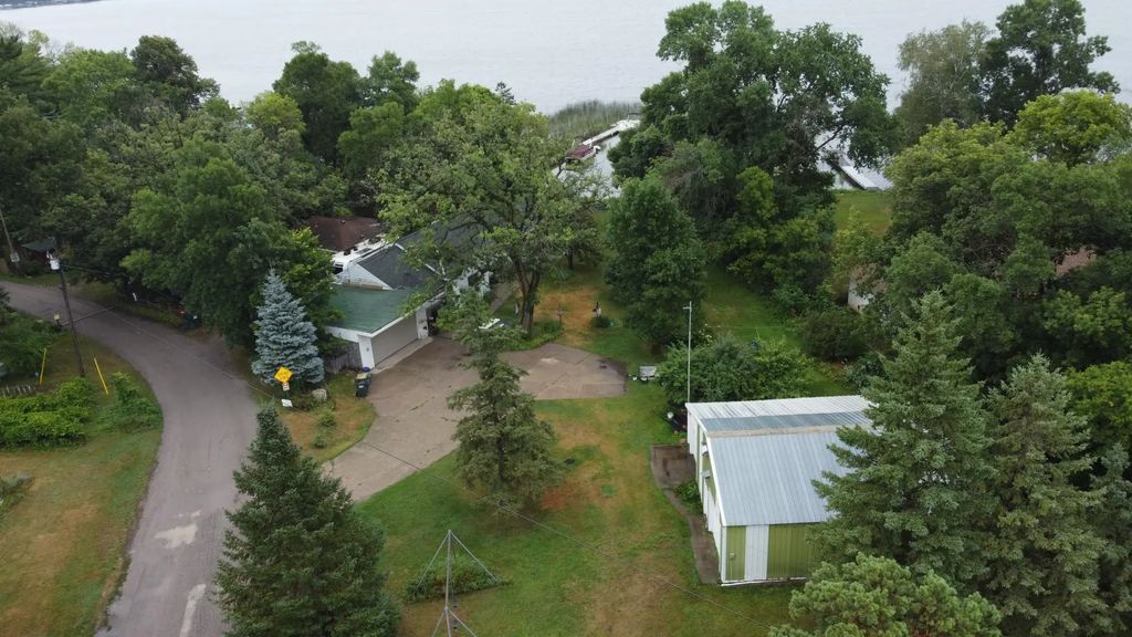 11381 Hubert Lane, Cold Spring