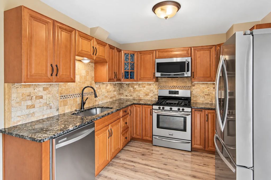 2646 Mackubin Street, Roseville