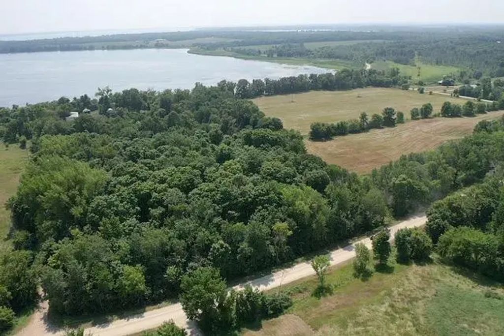 40328 Long Lake Road, Richville