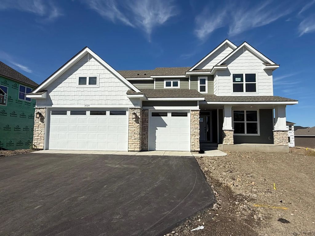 14724 Lanewood Circle N, Dayton