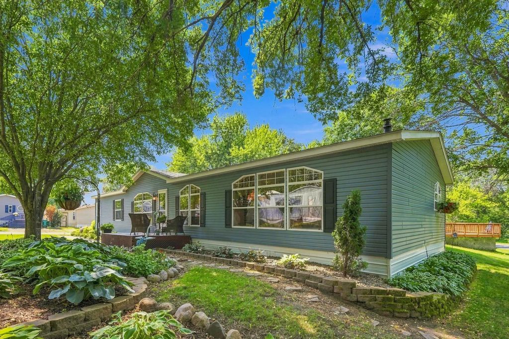 74 Riverside Terrace, Watertown