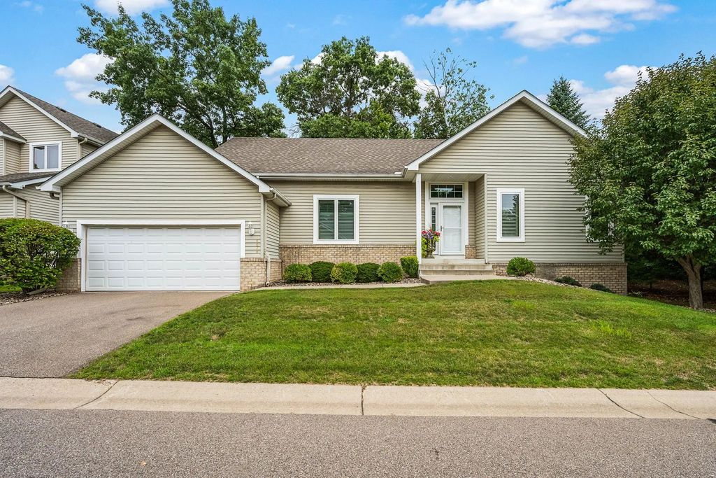 4678 Aspen Ridge Circle, Eagan
